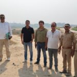 सोनाली नदी पर बनने वाले पुल की अप्रोच के लिए काटे जायेंगें कई पेड़, वन विभाग व लोनिवि जेई ने किया निरीक्षण