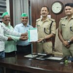 किसान मजदूर संगठन सोसायटी ने एसपी देहात के माध्यम से प्रधानमंत्री को भेजा पत्र, सरकार के निर्णय और सेना के पराक्रम को सराहा